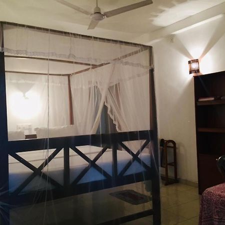 Ameesha Guesthouse Unawatuna Bagian luar foto