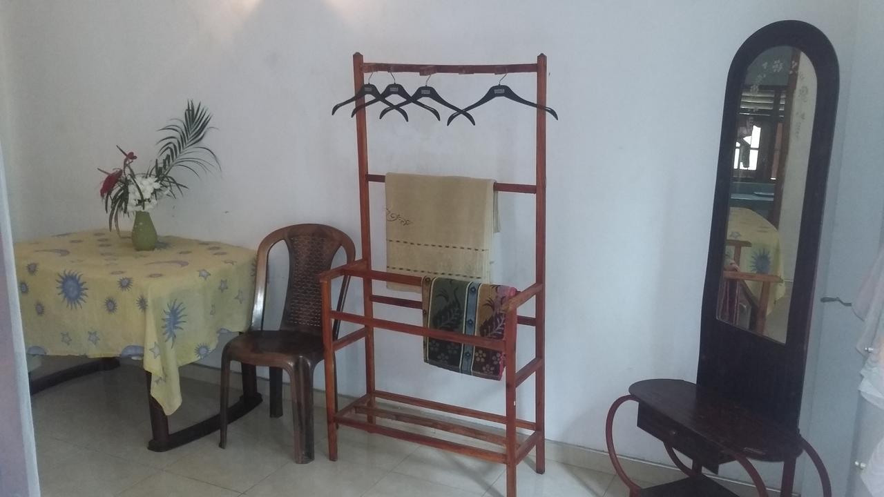 Ameesha Guesthouse Unawatuna Bagian luar foto
