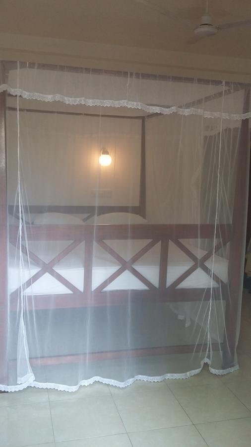 Ameesha Guesthouse Unawatuna Bagian luar foto