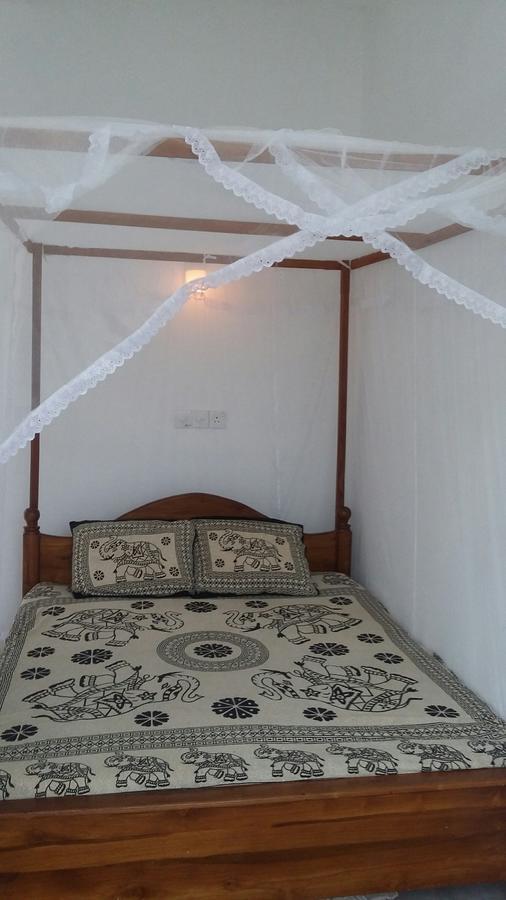 Ameesha Guesthouse Unawatuna Bagian luar foto