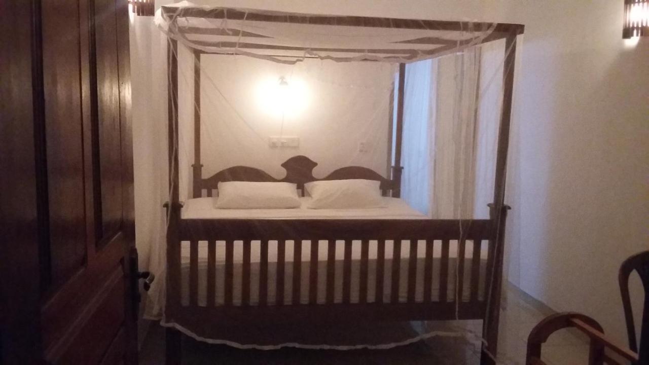 Ameesha Guesthouse Unawatuna Bagian luar foto